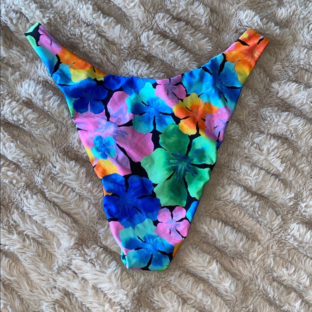 Lulu’s Swim Bikini Bottom - Picture 2 of 2